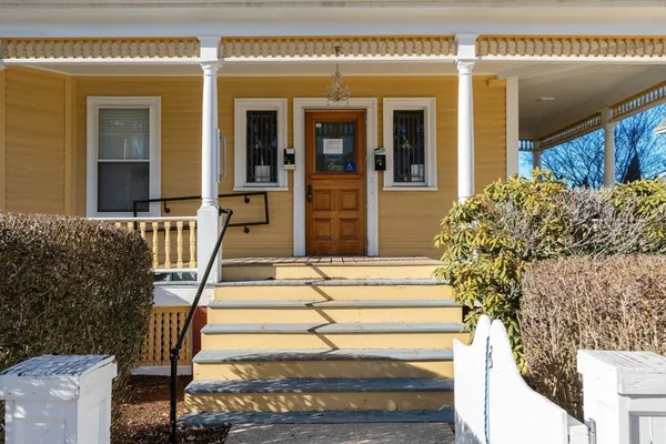 $1,600,000 | 826 Broadway, Everett, MA 02149