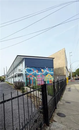 $1,500 | 1919 Sophie Wright Place, Unit 4, New Orleans, LA 70130
