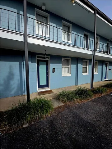 $1,600 | 1919 Sophie Wright Place, Unit 4, New Orleans, LA 70130