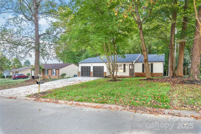 $365,000 | 8412 Strider Drive, Charlotte, NC 28212