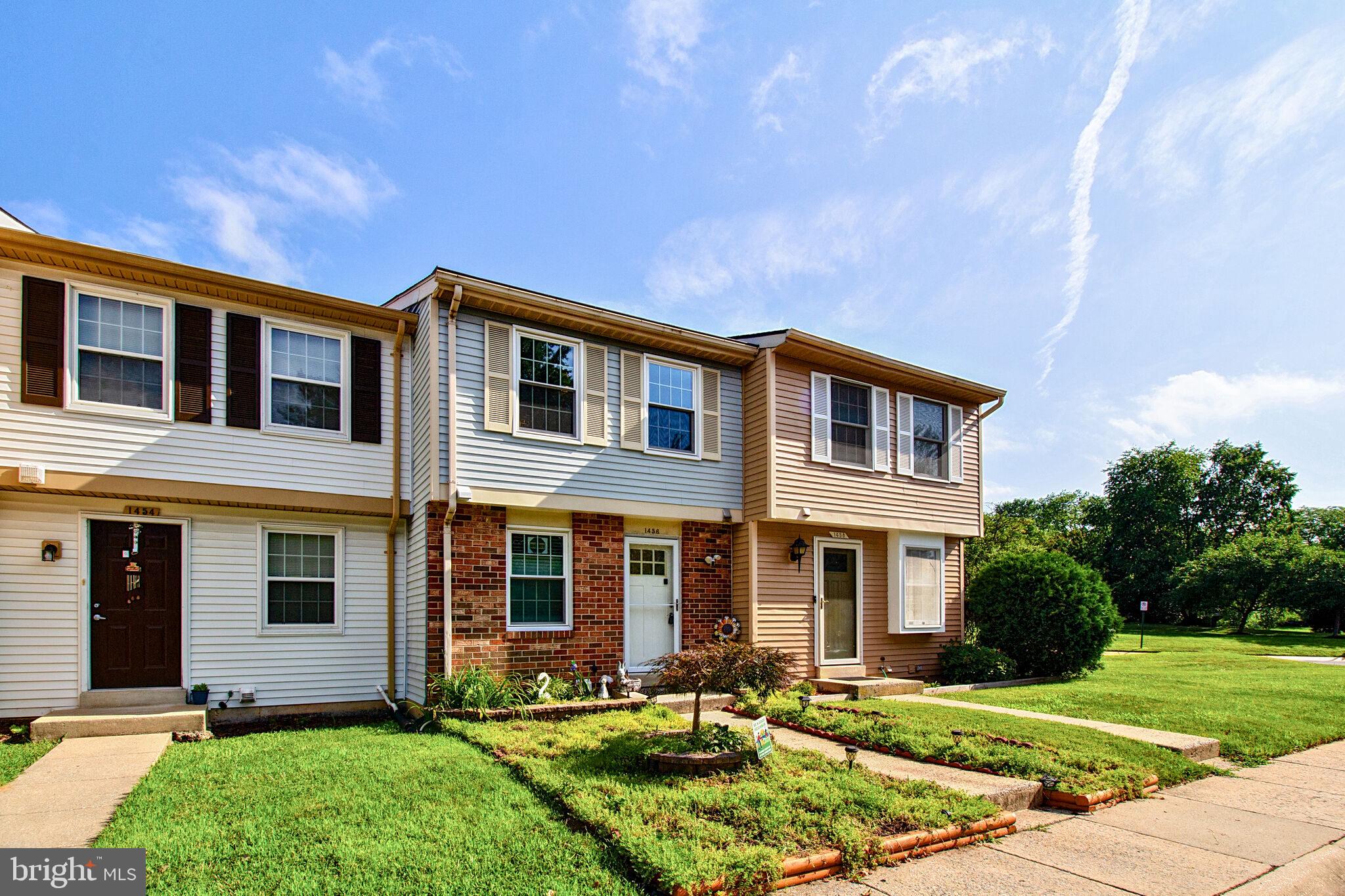 1456 Farmcrest Way Silver Spring, MD 20905 - Photo 21 of 24 a front view of house with yard and green space