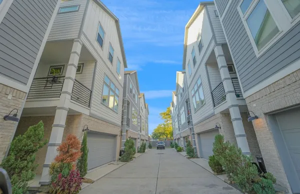 a view of a multi story building