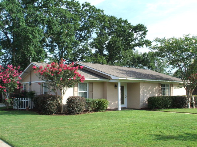2605 Radcliff Road Dothan, AL 36303 - Photo 1 of 1 Main View
