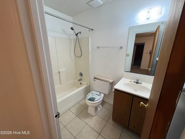 $950 | 2296 Knollwood Lane, Midway Park, NC 28544