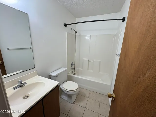 $950 | 2296 Knollwood Lane, Midway Park, NC 28544