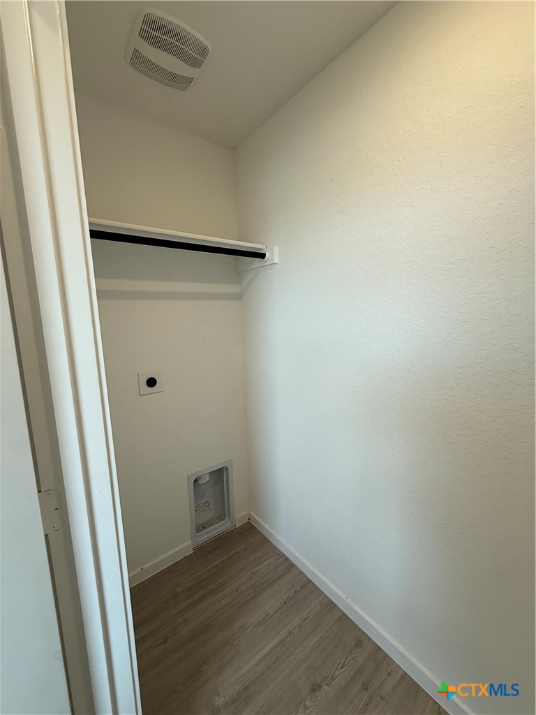 3230 Mound Ridge New Braunfels, TX 78130 - Photo 4 of 15 a view of small space with wooden floor