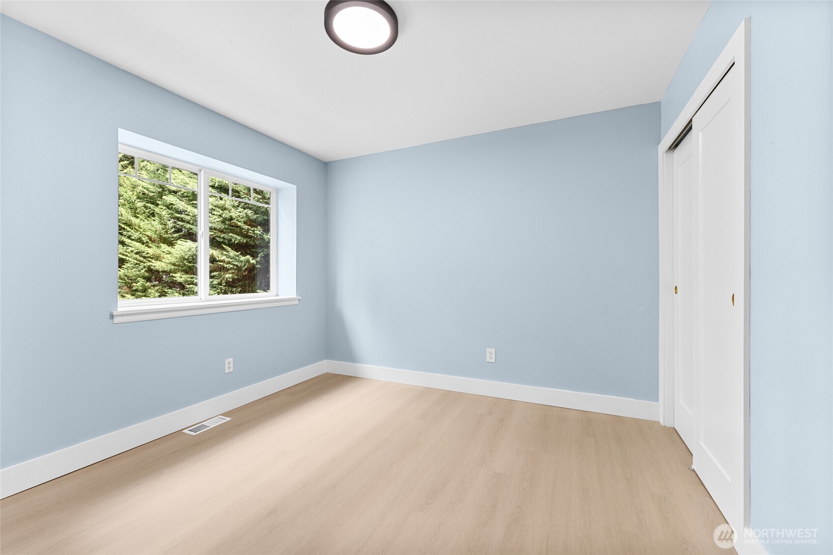 21927 45th Avenue Southeast Bothell, WA 98021 - Photo 27 of 40
