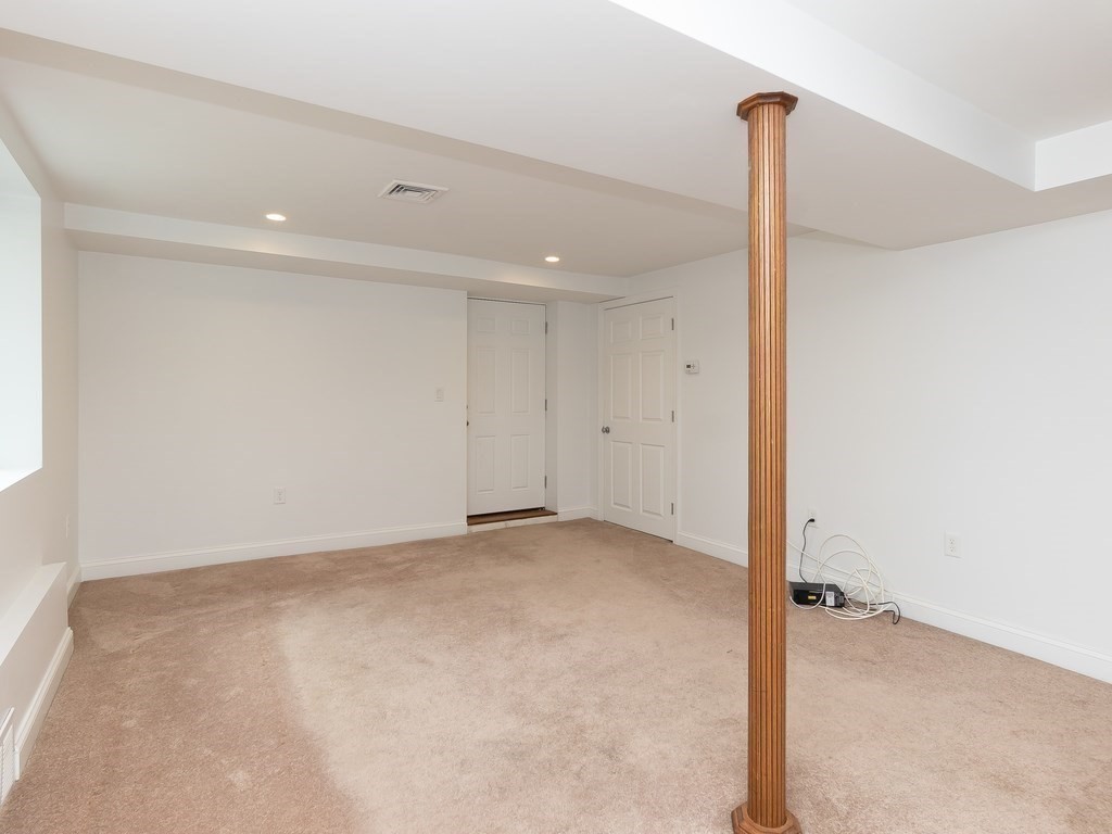 8 Wolcott Road Brookline, MA 02467 - Photo 27 of 37