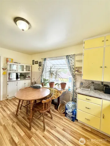 $239,500 | 12 Dewberry Avenue West, Omak, WA 98841