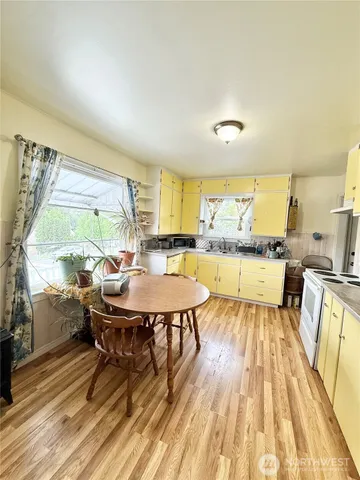 $239,500 | 12 Dewberry Avenue West, Omak, WA 98841