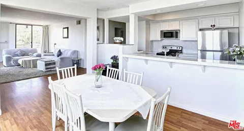 $838,000 | 911 North Kings Road, Unit 310, West Hollywood, CA 90069