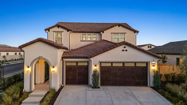 $838,885 | 7243 West Ashcroft Avenue, Fresno, CA 93723