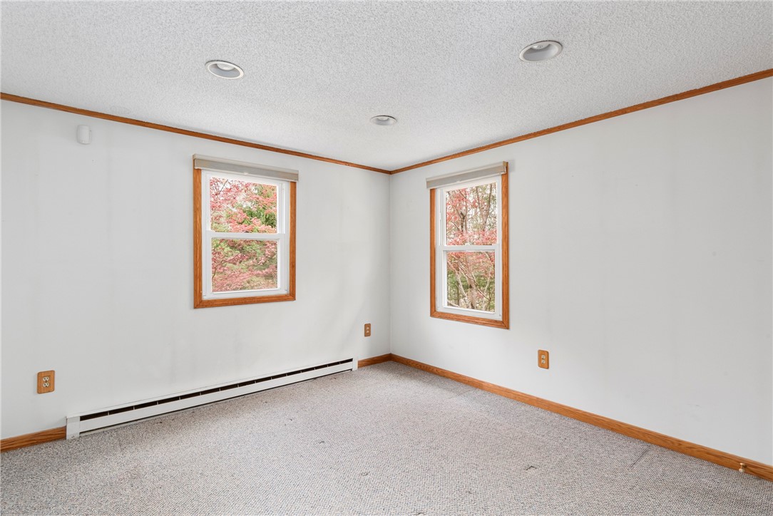 138 Read School House Road Coventry, RI 02816 - Photo 16 of 46