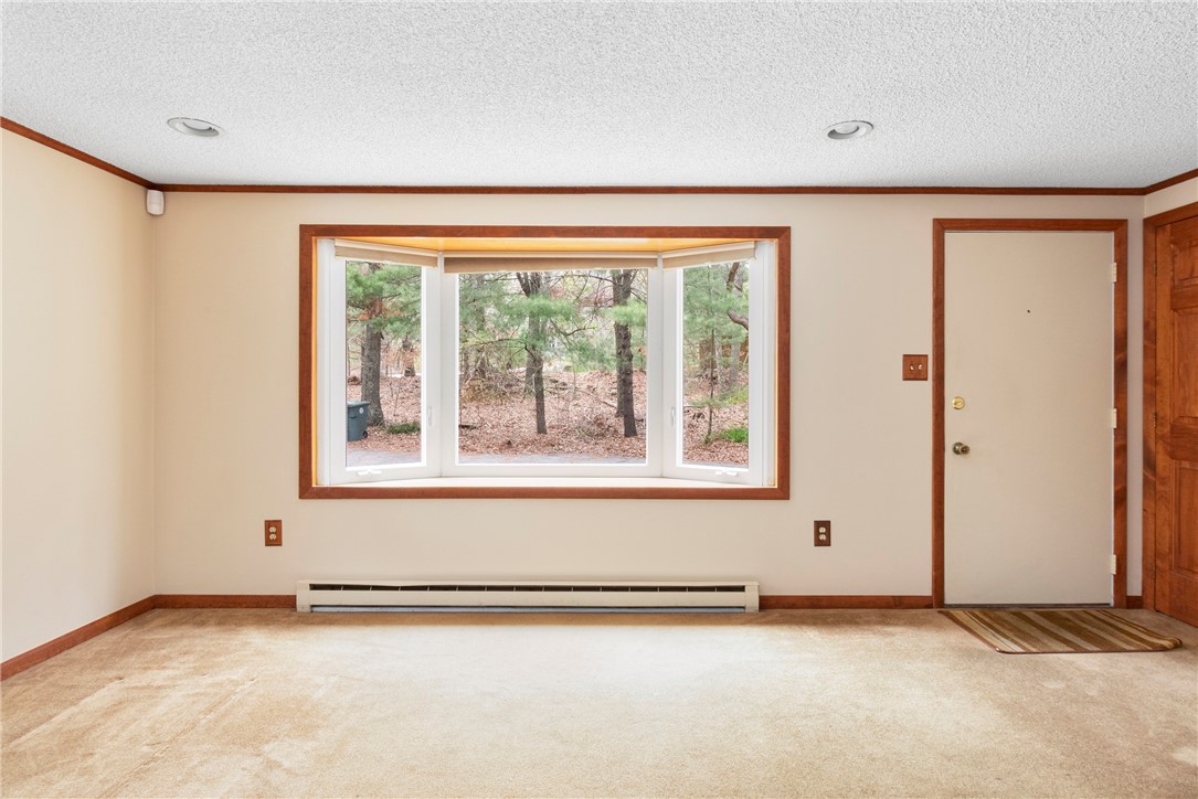 138 Read School House Road Coventry, RI 02816 - Photo 5 of 46