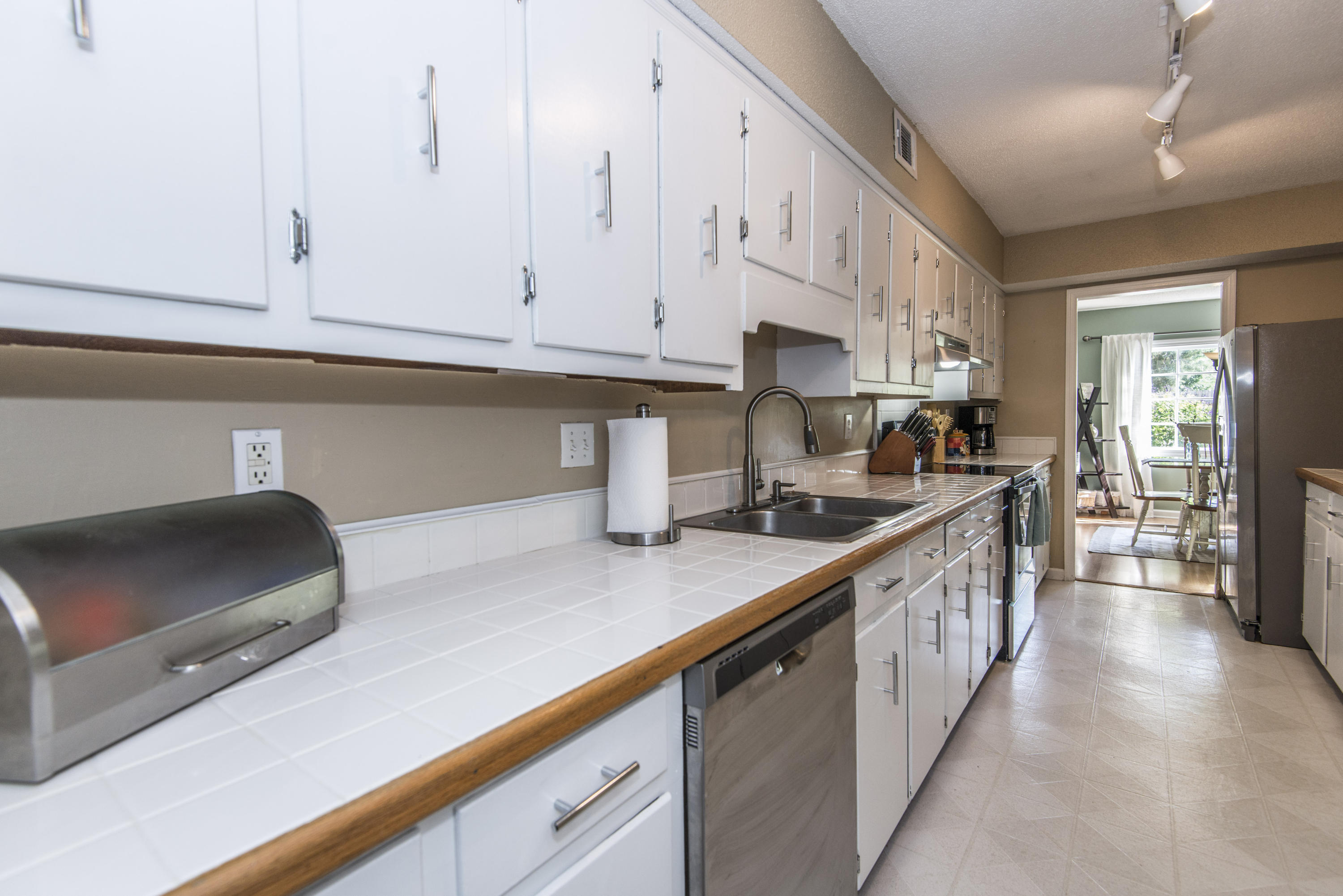 53 Meander Row, Unit 4 Charleston, SC 29412 - Photo 14 of 56 Opens to Dining Room