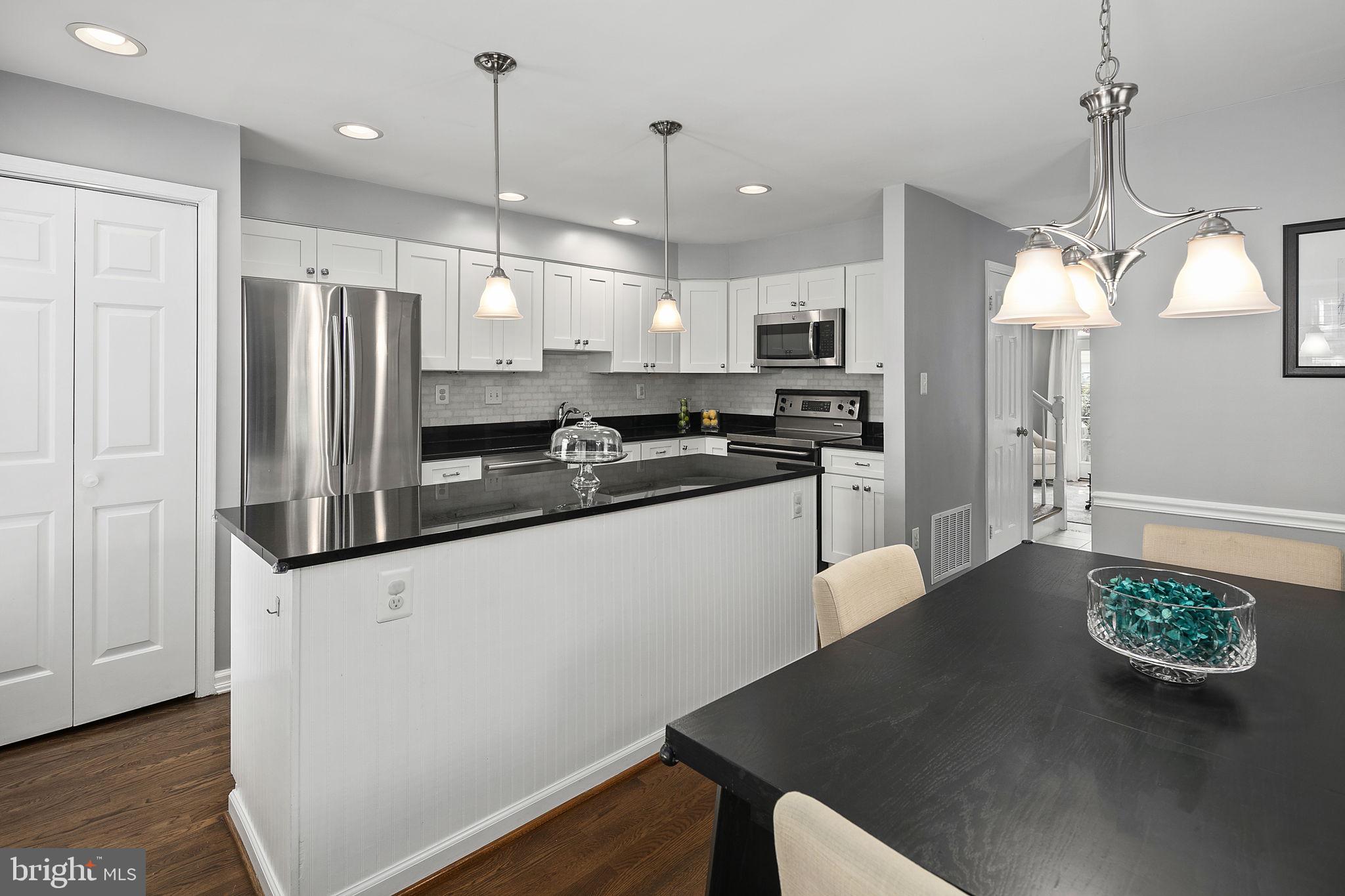 434 West Glebe Road Alexandria, VA 22305 - Photo 5 of 46 Gorgeous renovated kitchen