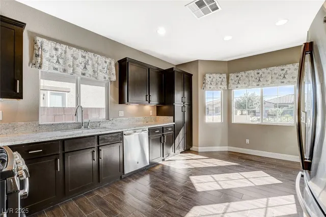 $2,300 | 108 Dela Cruz Avenue, North Las Vegas, NV 89031