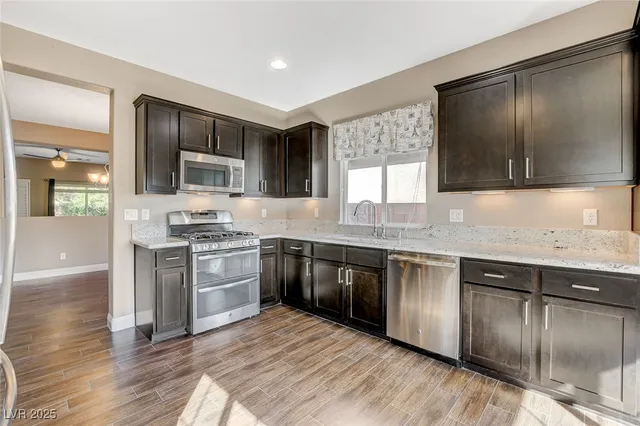 $2,300 | 108 Dela Cruz Avenue, North Las Vegas, NV 89031