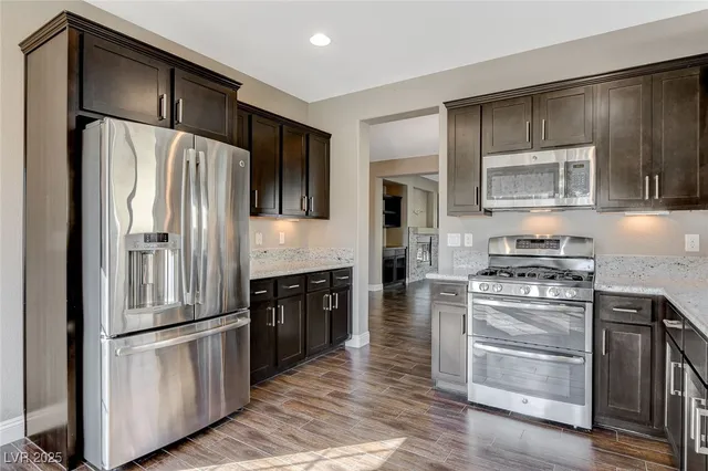 $2,300 | 108 Dela Cruz Avenue, North Las Vegas, NV 89031