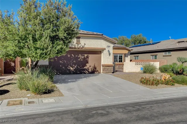 $2,300 | 108 Dela Cruz Avenue, North Las Vegas, NV 89031