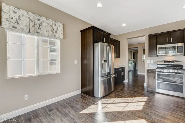 $2,300 | 108 Dela Cruz Avenue, North Las Vegas, NV 89031