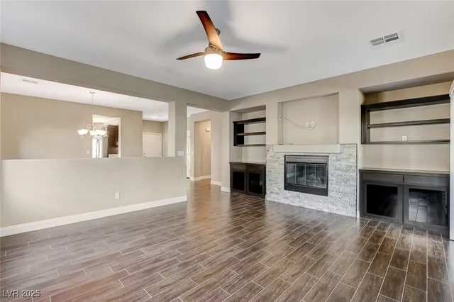 $2,300 | 108 Dela Cruz Avenue, North Las Vegas, NV 89031