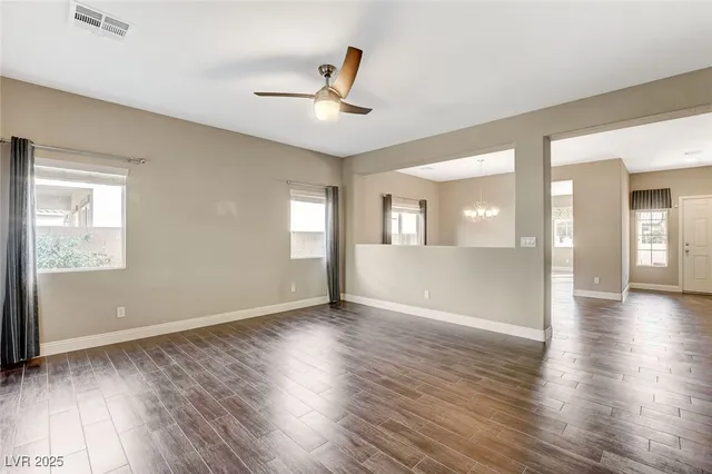 $2,300 | 108 Dela Cruz Avenue, North Las Vegas, NV 89031