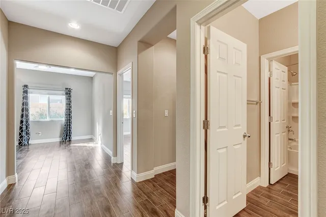 $2,300 | 108 Dela Cruz Avenue, North Las Vegas, NV 89031