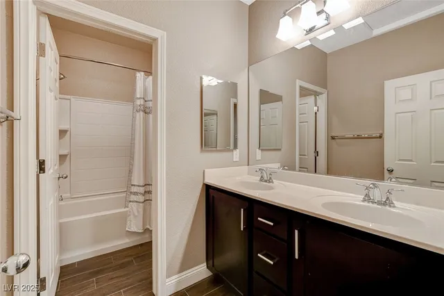 $2,300 | 108 Dela Cruz Avenue, North Las Vegas, NV 89031