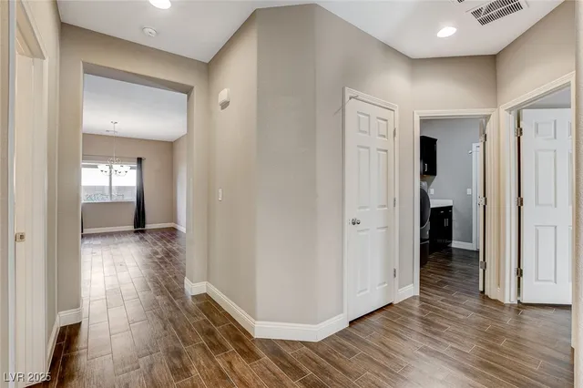 $2,300 | 108 Dela Cruz Avenue, North Las Vegas, NV 89031