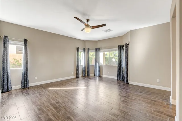 $2,300 | 108 Dela Cruz Avenue, North Las Vegas, NV 89031