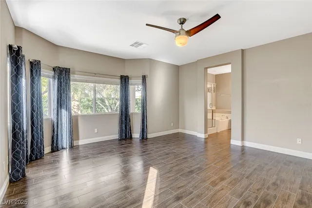 $2,300 | 108 Dela Cruz Avenue, North Las Vegas, NV 89031