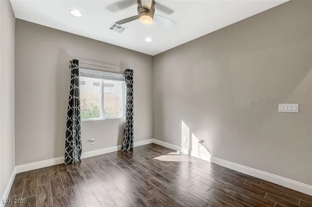 $2,300 | 108 Dela Cruz Avenue, North Las Vegas, NV 89031