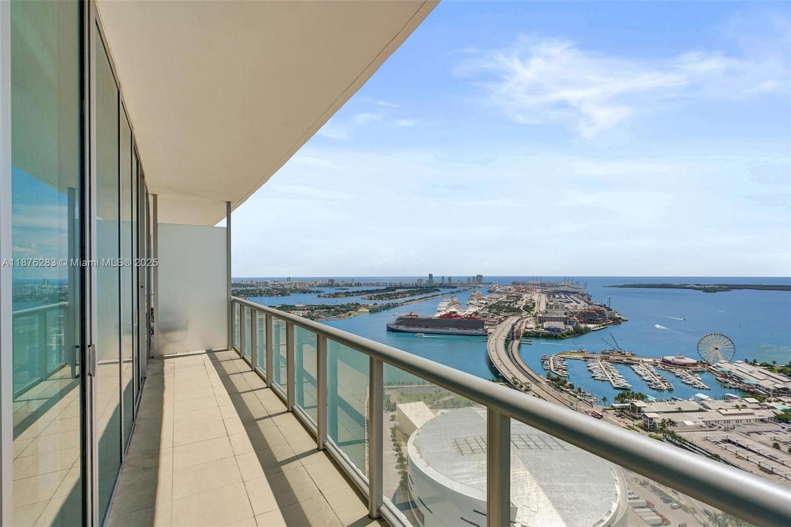 888 Biscayne Boulevard, Unit 5102 Miami, FL 33132 - Photo 17 of 34 a view of balcony with furniture
