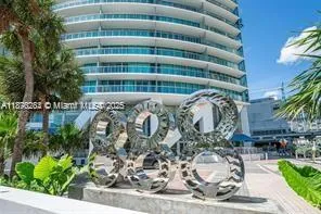 $590,000 | 888 Biscayne Boulevard, Unit 5102, Miami, FL 33132
