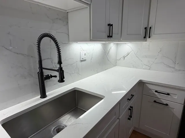 a close view of sink and tap