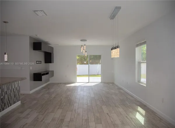 $3,050 | 105 Lacewing Place, Valrico, FL 33594