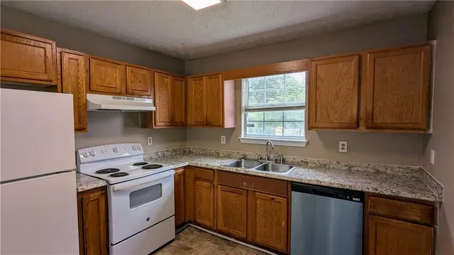 $204,900 | 1931 Cornell Way, Morrow, GA 30260