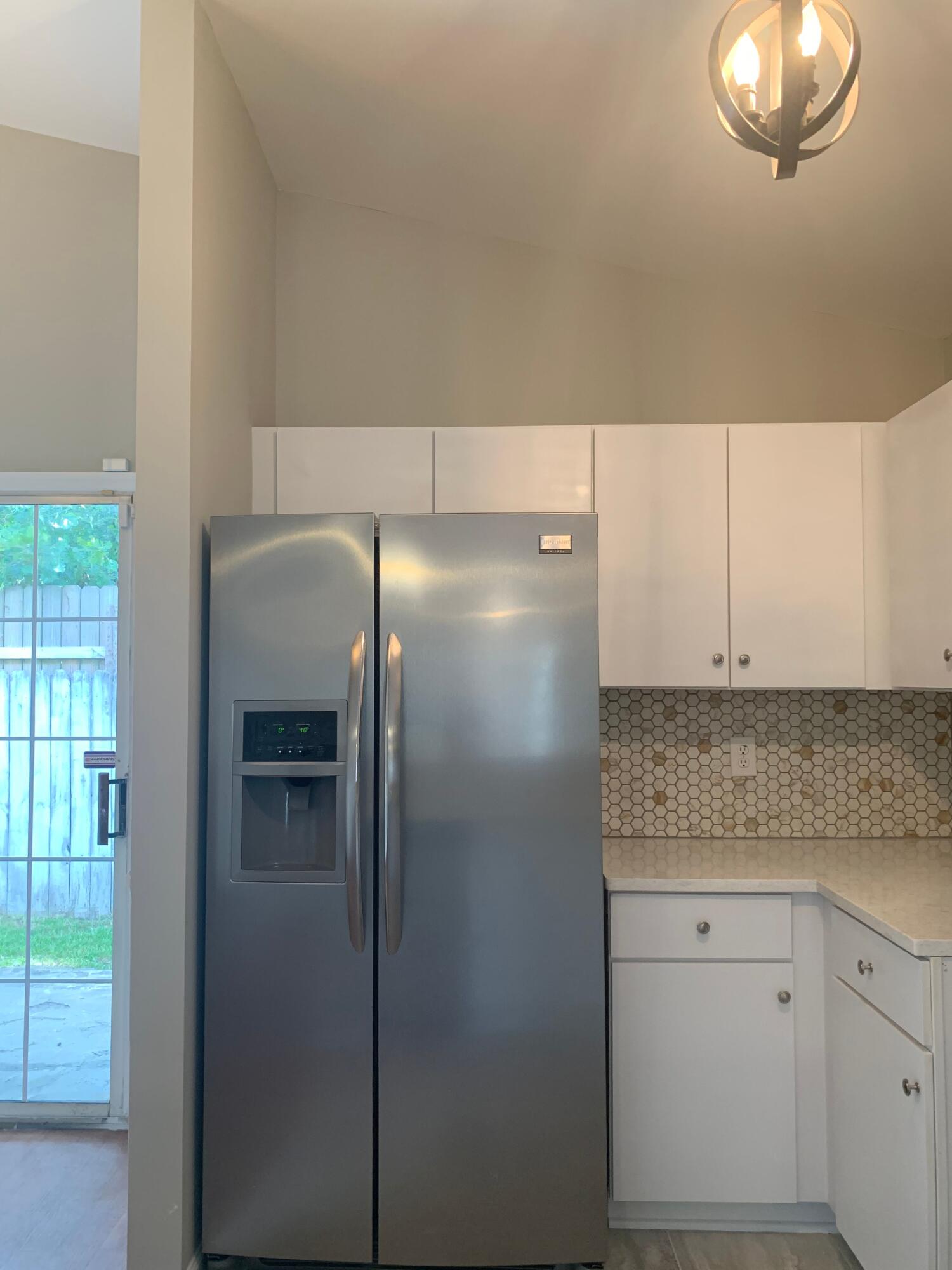 208 2 Pond Loop Ladson, SC 29456 - Photo 15 of 28 EF95D293-AD98-4F8A-987B-C6D5FDE37484