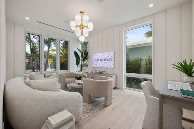 $5,095,000 | 800 Bond Way, Delray Beach, FL 33483