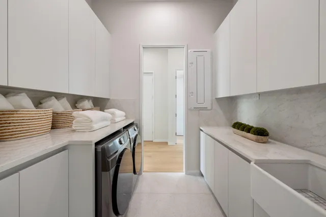 $5,095,000 | 800 Bond Way, Delray Beach, FL 33483