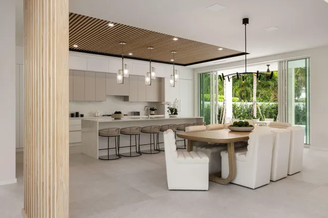 $5,095,000 | 800 Bond Way, Delray Beach, FL 33483