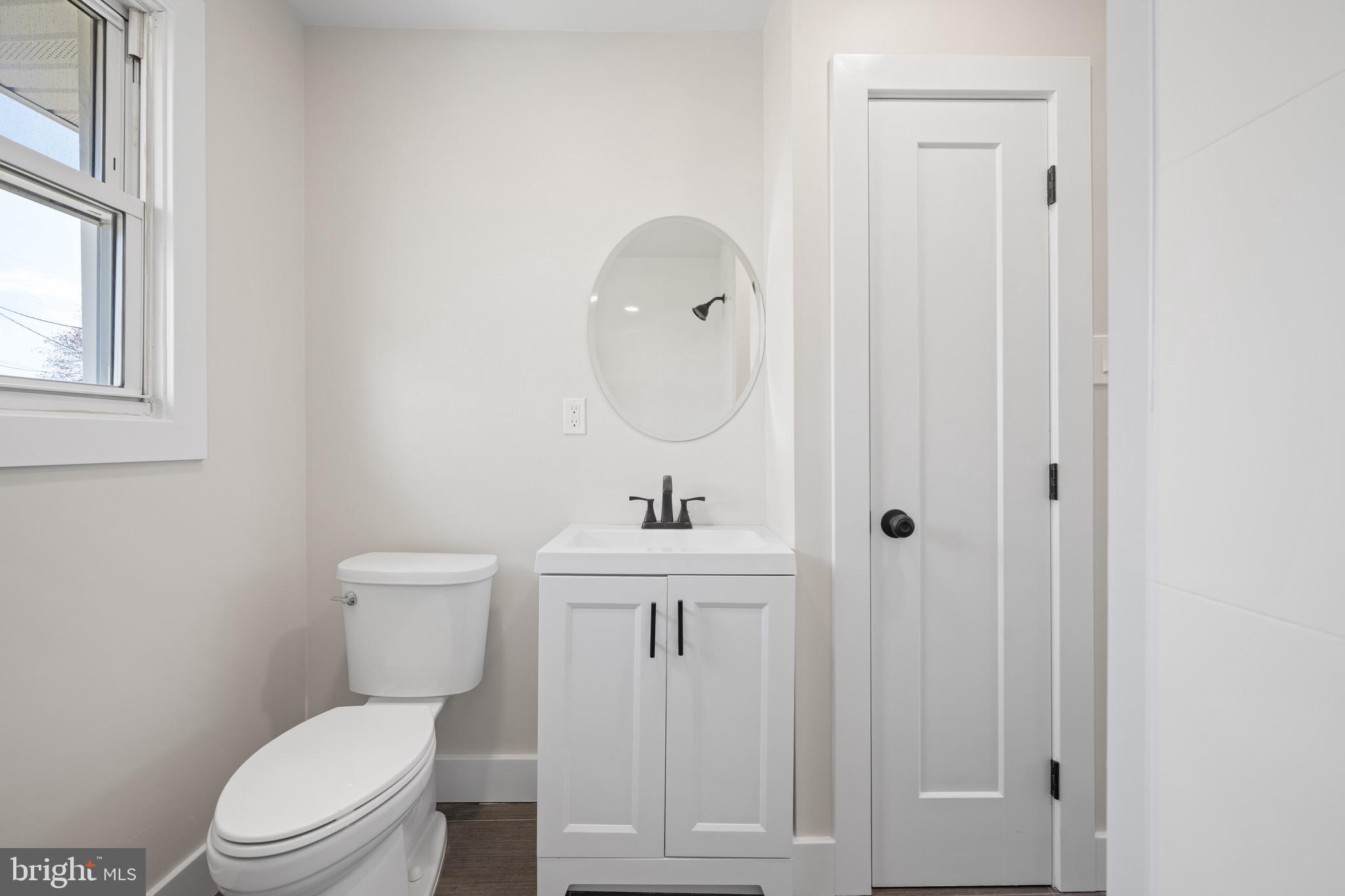 552 Allegheny Road Wenonah, NJ 08090 - Photo 18 of 31 Main level full bathroom