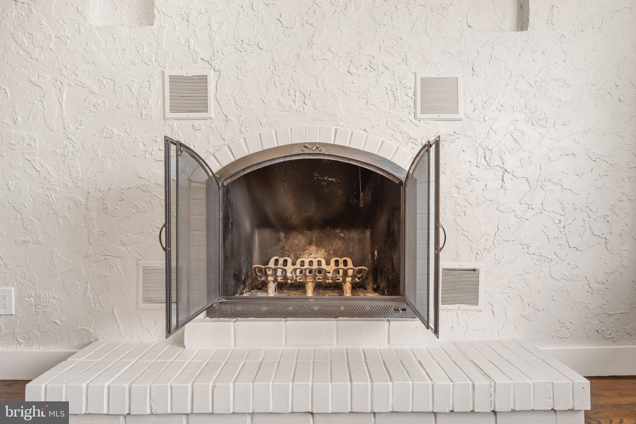 552 Allegheny Road Wenonah, NJ 08090 - Photo 5 of 31 Wood Fireplace