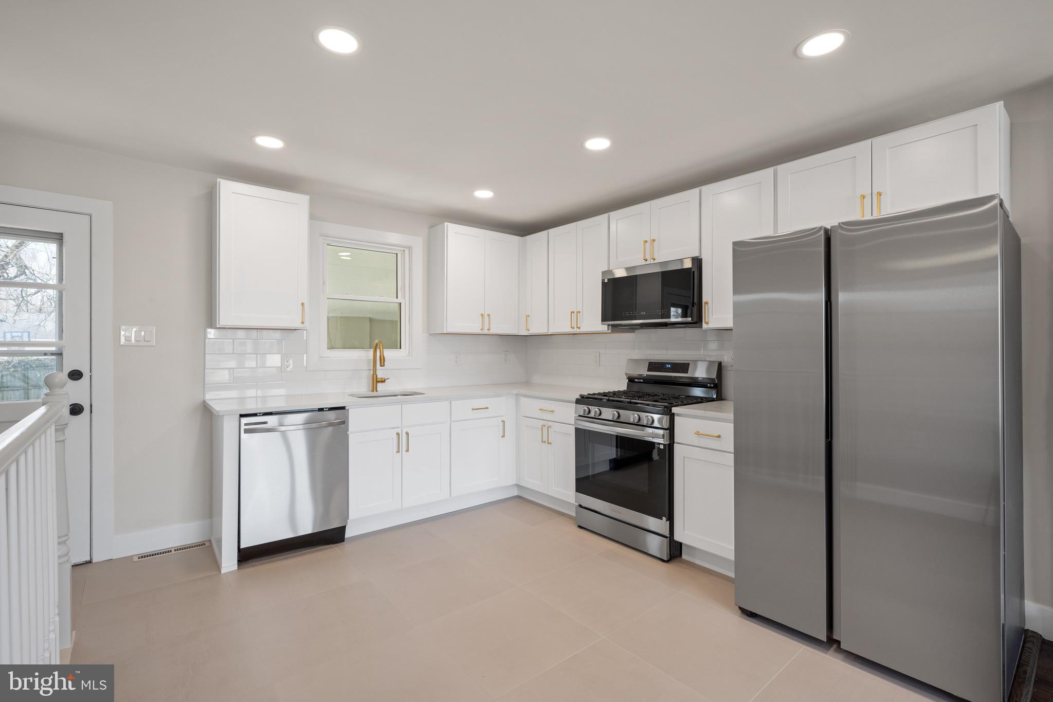 552 Allegheny Road Wenonah, NJ 08090 - Photo 8 of 31 Updated Kitchen