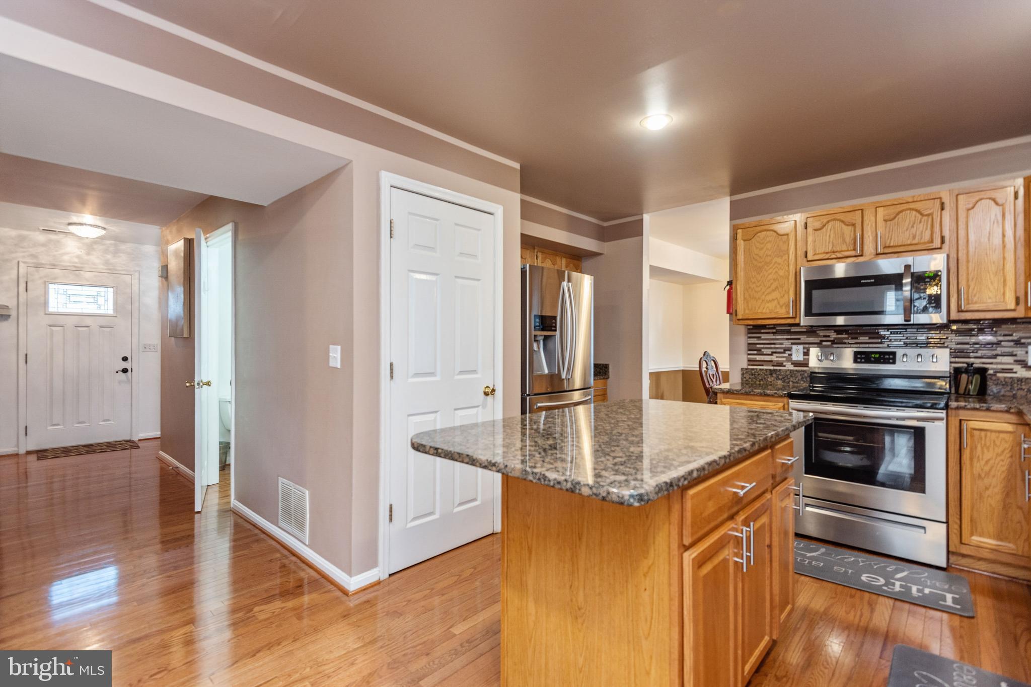 3568 Edgemont Street Edgewater, MD 21037 - Photo 12 of 37 Gallery Image 12