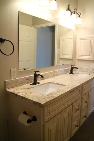 $2,300 | 22017 Royal Timbers Drive, Kingwood, TX 77339