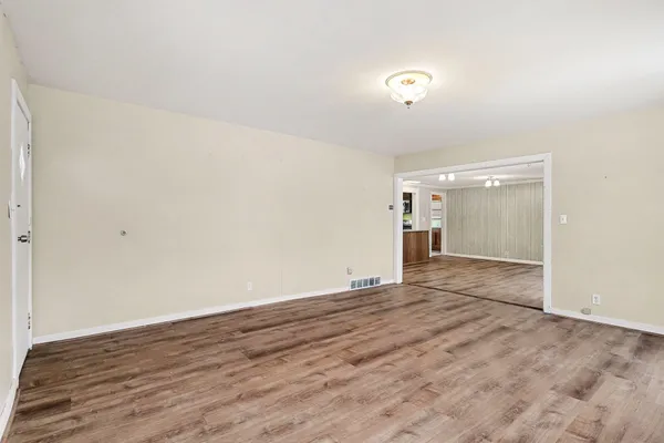 $340,000 | 19910 Moorepark Road, Three Rivers, MI 49093