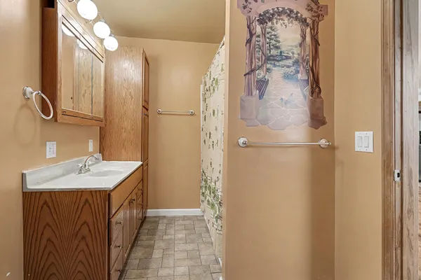 $340,000 | 19910 Moorepark Road, Three Rivers, MI 49093