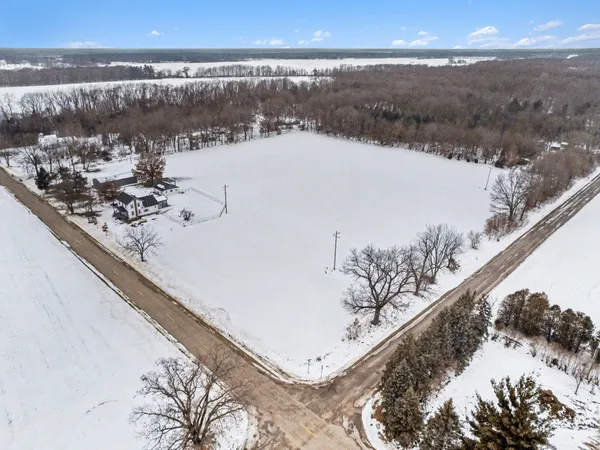 $340,000 | 19910 Moorepark Road, Three Rivers, MI 49093